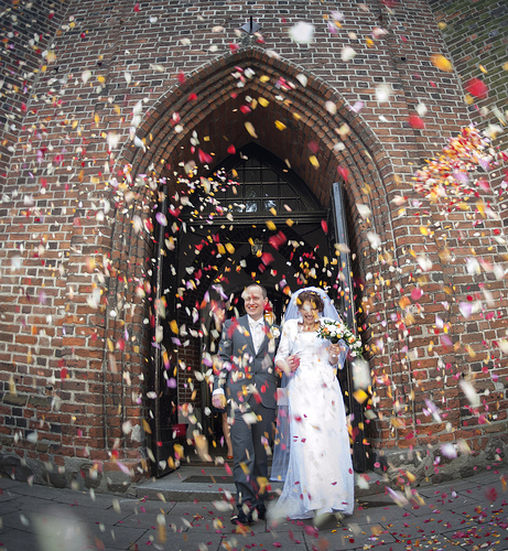 Confetti2 © Mazur/catholicnews.org.uk