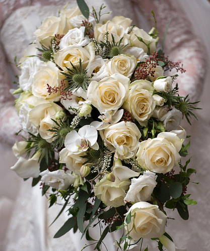 Flowers © Mazur/catholicnews.org.uk